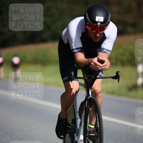 01.09.2024 - 17. Tribühne Triathlon H.Heesch http://msf.ph/oto/6947355 01.09.2024 11:57:42 Radfahren 481, 485, 557, 586, 607, 636, 651, 690, 708 meine-sportfotos.de