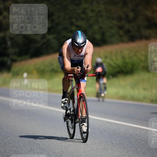 01.09.2024 - 17. Tribühne Triathlon H.Heesch http://msf.ph/oto/6947373 01.09.2024 11:57:50 Radfahren 465, 481, 485, 557, 586, 636, 644, 696, 708, 712 meine-sportfotos.de