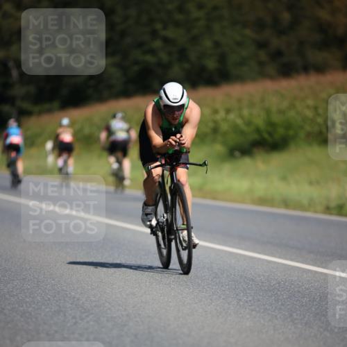 01.09.2024 - 17. Tribühne Triathlon H.Heesch http://msf.ph/oto/6947417 01.09.2024 11:57:58 Radfahren 463, 465, 644, 711, 712 meine-sportfotos.de