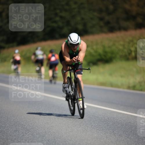 01.09.2024 - 17. Tribühne Triathlon H.Heesch http://msf.ph/oto/6947424 01.09.2024 11:57:58 Radfahren 463, 465, 644, 711, 712 meine-sportfotos.de