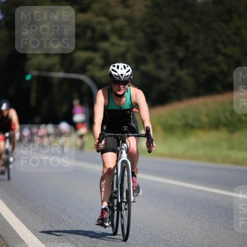 01.09.2024 - 17. Tribühne Triathlon H.Heesch http://msf.ph/oto/6947475 01.09.2024 11:58:08 Radfahren 452, 463, 511, 572, 578, 676, 677, 711 meine-sportfotos.de