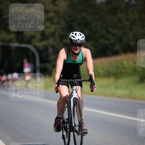 01.09.2024 - 17. Tribühne Triathlon H.Heesch http://msf.ph/oto/6947487 01.09.2024 11:58:08 Radfahren 452, 463, 511, 572, 578, 676, 677, 711 meine-sportfotos.de