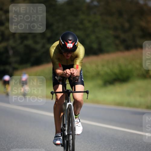 01.09.2024 - 17. Tribühne Triathlon H.Heesch http://msf.ph/oto/6947526 01.09.2024 11:58:18 Radfahren 484, 505, 520, 572, 617, 628, 677 meine-sportfotos.de