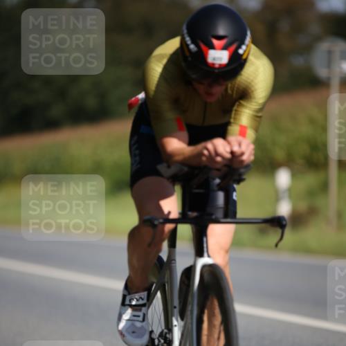 01.09.2024 - 17. Tribühne Triathlon H.Heesch http://msf.ph/oto/6947543 01.09.2024 11:58:18 Radfahren 484, 505, 520, 572, 617, 628, 677 meine-sportfotos.de