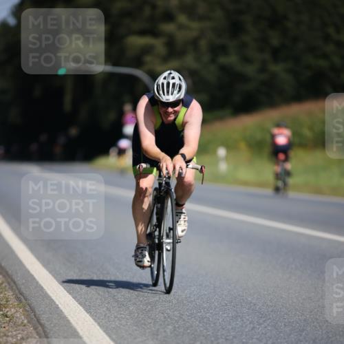 01.09.2024 - 17. Tribühne Triathlon H.Heesch http://msf.ph/oto/6947550 01.09.2024 11:58:21 Radfahren 199, 484, 505, 520, 617, 628, 634 meine-sportfotos.de