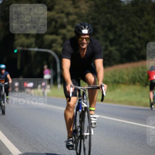 01.09.2024 - 17. Tribühne Triathlon H.Heesch http://msf.ph/oto/6947599 01.09.2024 11:58:40 Radfahren 360, 451, 491, 512, 524, 525, 569, 577, 580, 591, 629 meine-sportfotos.de