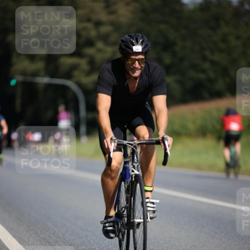 01.09.2024 - 17. Tribühne Triathlon H.Heesch http://msf.ph/oto/6947602 01.09.2024 11:58:40 Radfahren 360, 451, 491, 512, 524, 525, 569, 577, 580, 591, 629 meine-sportfotos.de
