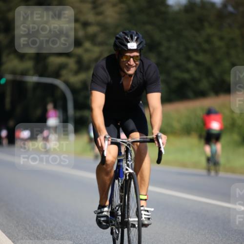 01.09.2024 - 17. Tribühne Triathlon H.Heesch http://msf.ph/oto/6947605 01.09.2024 11:58:40 Radfahren 360, 451, 491, 512, 524, 525, 569, 577, 580, 591, 629 meine-sportfotos.de