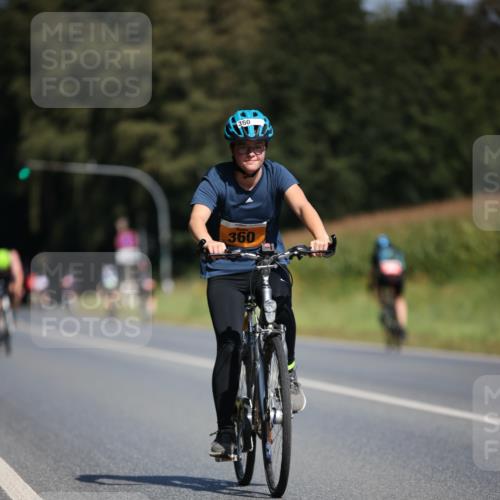 01.09.2024 - 17. Tribühne Triathlon H.Heesch http://msf.ph/oto/6947617 01.09.2024 11:58:44 Radfahren 360, 451, 491, 512, 513, 569, 577, 580, 591, 597 meine-sportfotos.de