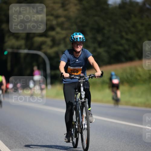 01.09.2024 - 17. Tribühne Triathlon H.Heesch http://msf.ph/oto/6947620 01.09.2024 11:58:44 Radfahren 360, 451, 491, 512, 513, 569, 577, 580, 591, 597 meine-sportfotos.de