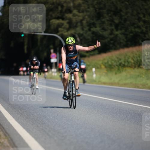 01.09.2024 - 17. Tribühne Triathlon H.Heesch http://msf.ph/oto/6947655 01.09.2024 11:58:47 Radfahren 360, 451, 491, 512, 513, 580, 591, 597 meine-sportfotos.de