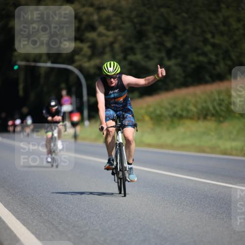 01.09.2024 - 17. Tribühne Triathlon H.Heesch http://msf.ph/oto/6947671 01.09.2024 11:58:47 Radfahren 360, 451, 491, 512, 513, 580, 591, 597 meine-sportfotos.de