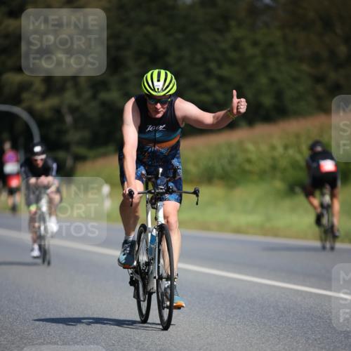 01.09.2024 - 17. Tribühne Triathlon H.Heesch http://msf.ph/oto/6947696 01.09.2024 11:58:48 Radfahren 491, 512, 513, 580, 591, 597 meine-sportfotos.de