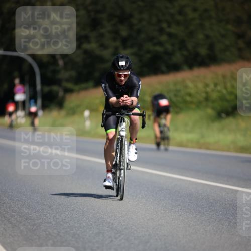 01.09.2024 - 17. Tribühne Triathlon H.Heesch http://msf.ph/oto/6947699 01.09.2024 11:58:50 Radfahren 491, 512, 513, 580, 583, 591, 597, 610 meine-sportfotos.de