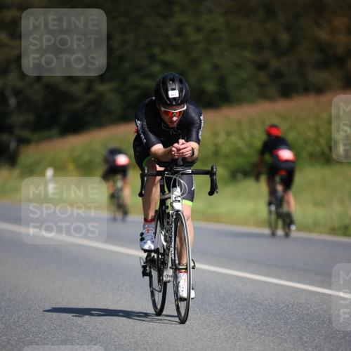 01.09.2024 - 17. Tribühne Triathlon H.Heesch http://msf.ph/oto/6947715 01.09.2024 11:58:50 Radfahren 491, 512, 513, 580, 583, 591, 597, 610 meine-sportfotos.de