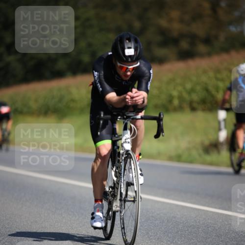 01.09.2024 - 17. Tribühne Triathlon H.Heesch http://msf.ph/oto/6947728 01.09.2024 11:58:50 Radfahren 491, 512, 513, 580, 583, 591, 597, 610 meine-sportfotos.de