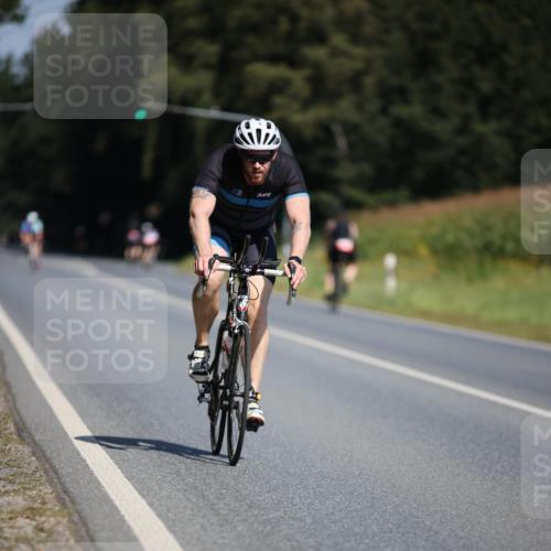 01.09.2024 - 17. Tribühne Triathlon H.Heesch http://msf.ph/oto/6947776 01.09.2024 11:59:19 Radfahren 498 meine-sportfotos.de