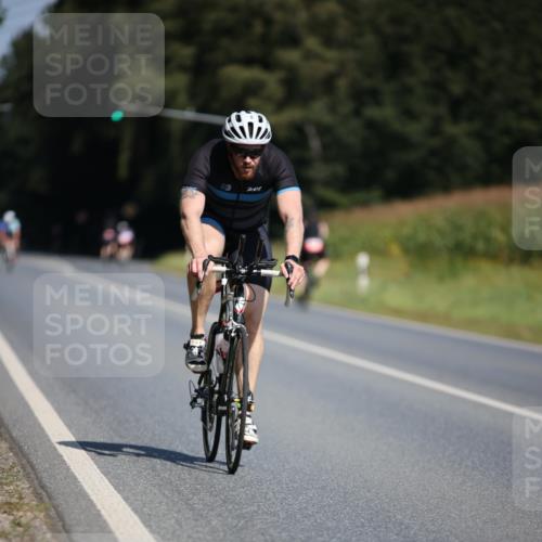 01.09.2024 - 17. Tribühne Triathlon H.Heesch http://msf.ph/oto/6947781 01.09.2024 11:59:19 Radfahren 498 meine-sportfotos.de