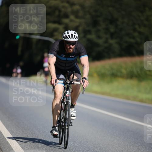 01.09.2024 - 17. Tribühne Triathlon H.Heesch http://msf.ph/oto/6947794 01.09.2024 11:59:19 Radfahren 498 meine-sportfotos.de