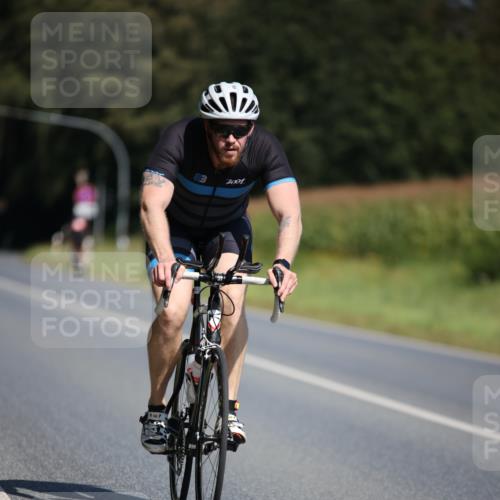 01.09.2024 - 17. Tribühne Triathlon H.Heesch http://msf.ph/oto/6947804 01.09.2024 11:59:19 Radfahren 498 meine-sportfotos.de