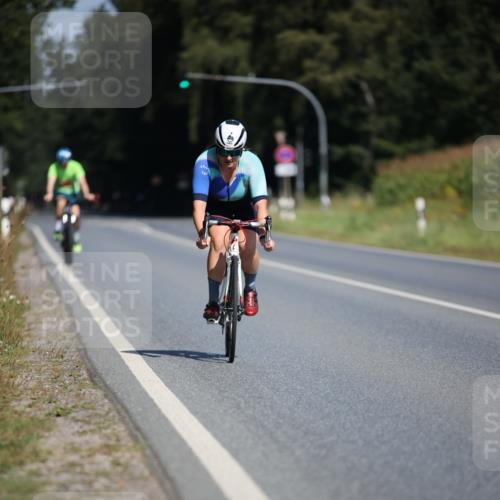 01.09.2024 - 17. Tribühne Triathlon H.Heesch http://msf.ph/oto/6947834 01.09.2024 11:59:29 Radfahren 350, 560, 682 meine-sportfotos.de