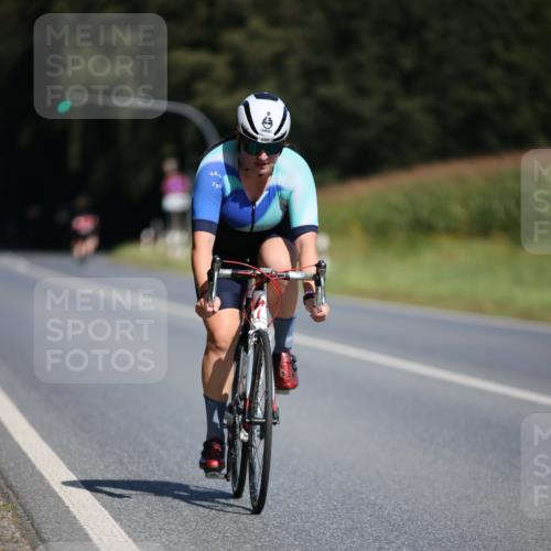 01.09.2024 - 17. Tribühne Triathlon H.Heesch http://msf.ph/oto/6947869 01.09.2024 11:59:30 Radfahren 350, 560, 682 meine-sportfotos.de