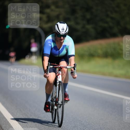 01.09.2024 - 17. Tribühne Triathlon H.Heesch http://msf.ph/oto/6947874 01.09.2024 11:59:30 Radfahren 350, 560, 682 meine-sportfotos.de