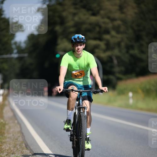 01.09.2024 - 17. Tribühne Triathlon H.Heesch http://msf.ph/oto/6947893 01.09.2024 11:59:37 Radfahren 350, 581, 665, 674 meine-sportfotos.de