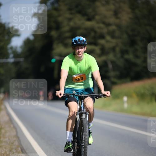 01.09.2024 - 17. Tribühne Triathlon H.Heesch http://msf.ph/oto/6947902 01.09.2024 11:59:37 Radfahren 350, 581, 665, 674 meine-sportfotos.de