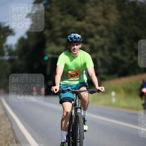 01.09.2024 - 17. Tribühne Triathlon H.Heesch http://msf.ph/oto/6947905 01.09.2024 11:59:37 Radfahren 350, 581, 665, 674 meine-sportfotos.de