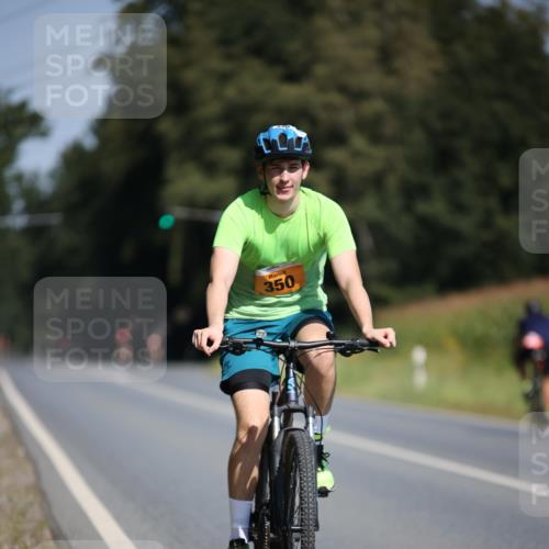 01.09.2024 - 17. Tribühne Triathlon H.Heesch http://msf.ph/oto/6947909 01.09.2024 11:59:37 Radfahren 350, 581, 665, 674 meine-sportfotos.de