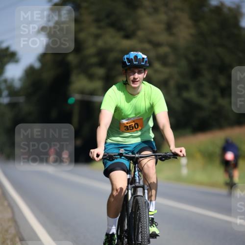 01.09.2024 - 17. Tribühne Triathlon H.Heesch http://msf.ph/oto/6947914 01.09.2024 11:59:37 Radfahren 350, 581, 665, 674 meine-sportfotos.de