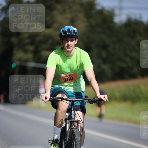 01.09.2024 - 17. Tribühne Triathlon H.Heesch http://msf.ph/oto/6947930 01.09.2024 11:59:38 Radfahren 350, 581, 665, 674 meine-sportfotos.de