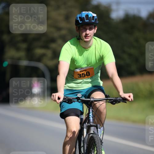 01.09.2024 - 17. Tribühne Triathlon H.Heesch http://msf.ph/oto/6947937 01.09.2024 11:59:38 Radfahren 350, 581, 665, 674 meine-sportfotos.de
