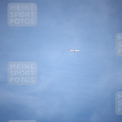 01.09.2024 - 17. Tribühne Triathlon H.Heesch http://msf.ph/oto/6947940 01.09.2024 11:59:47 Radfahren 605 meine-sportfotos.de
