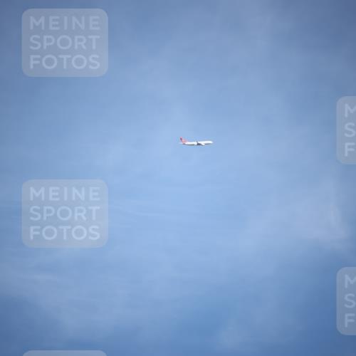 01.09.2024 - 17. Tribühne Triathlon H.Heesch http://msf.ph/oto/6947957 01.09.2024 11:59:47 Radfahren 605 meine-sportfotos.de