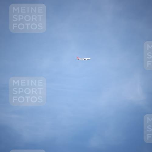 01.09.2024 - 17. Tribühne Triathlon H.Heesch http://msf.ph/oto/6947963 01.09.2024 11:59:47 Radfahren 605 meine-sportfotos.de