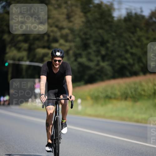 01.09.2024 - 17. Tribühne Triathlon H.Heesch http://msf.ph/oto/6947978 01.09.2024 12:00:08 Radfahren 466, 538, 576 meine-sportfotos.de
