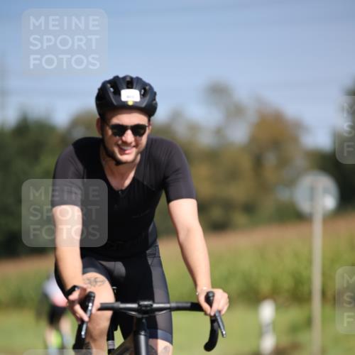 01.09.2024 - 17. Tribühne Triathlon H.Heesch http://msf.ph/oto/6948009 01.09.2024 12:00:10 Radfahren 466, 514, 538, 576 meine-sportfotos.de