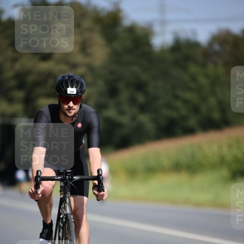 01.09.2024 - 17. Tribühne Triathlon H.Heesch http://msf.ph/oto/6948039 01.09.2024 12:00:32 Radfahren 499, 606, 668, 699 meine-sportfotos.de