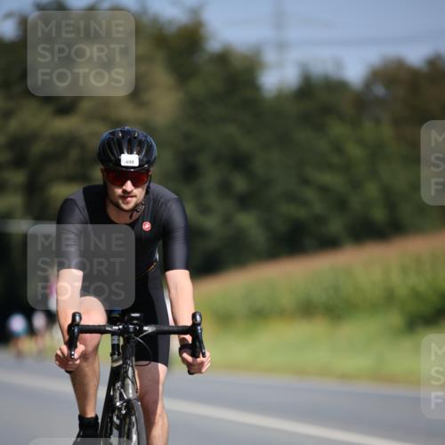 01.09.2024 - 17. Tribühne Triathlon H.Heesch http://msf.ph/oto/6948042 01.09.2024 12:00:32 Radfahren 499, 606, 668, 699 meine-sportfotos.de