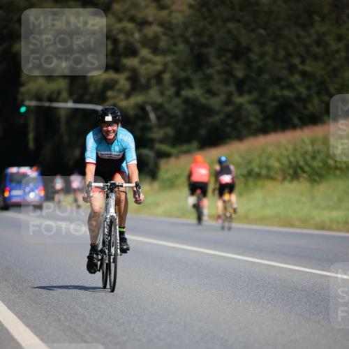 01.09.2024 - 17. Tribühne Triathlon H.Heesch http://msf.ph/oto/6948144 01.09.2024 12:00:57 Radfahren 467, 477, 508, 555, 655, 684 meine-sportfotos.de