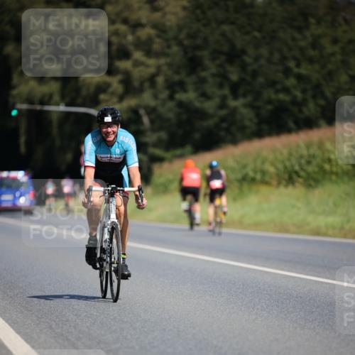01.09.2024 - 17. Tribühne Triathlon H.Heesch http://msf.ph/oto/6948149 01.09.2024 12:00:57 Radfahren 467, 477, 508, 555, 655, 684 meine-sportfotos.de