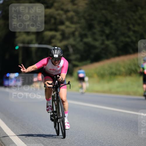 01.09.2024 - 17. Tribühne Triathlon H.Heesch http://msf.ph/oto/6948202 01.09.2024 12:01:05 Radfahren 467, 555, 655 meine-sportfotos.de