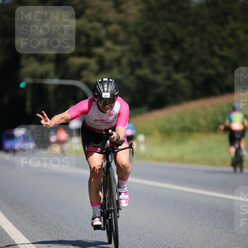 01.09.2024 - 17. Tribühne Triathlon H.Heesch http://msf.ph/oto/6948209 01.09.2024 12:01:05 Radfahren 467, 555, 655 meine-sportfotos.de