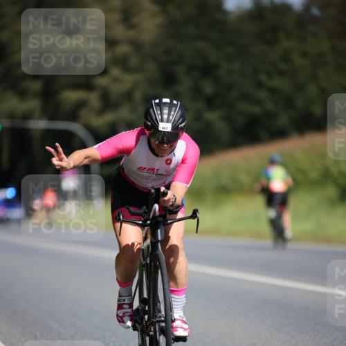 01.09.2024 - 17. Tribühne Triathlon H.Heesch http://msf.ph/oto/6948217 01.09.2024 12:01:06 Radfahren 467, 655 meine-sportfotos.de