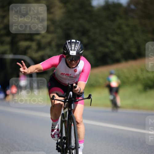01.09.2024 - 17. Tribühne Triathlon H.Heesch http://msf.ph/oto/6948220 01.09.2024 12:01:06 Radfahren 467, 655 meine-sportfotos.de