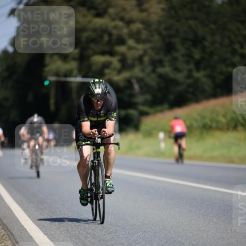 01.09.2024 - 17. Tribühne Triathlon H.Heesch http://msf.ph/oto/6948243 01.09.2024 12:01:18 Radfahren 500, 516, 537, 571 meine-sportfotos.de