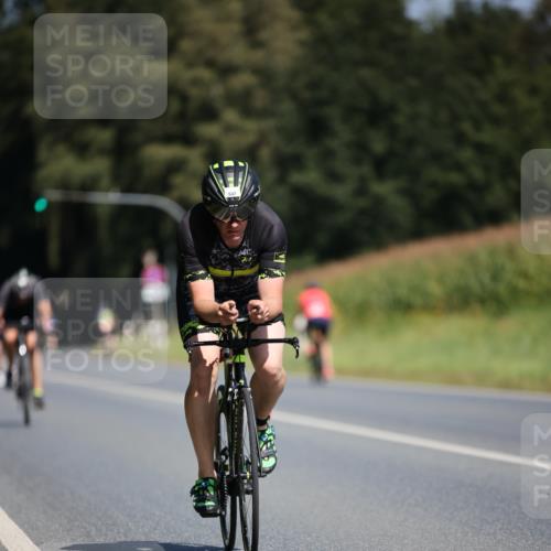 01.09.2024 - 17. Tribühne Triathlon H.Heesch http://msf.ph/oto/6948262 01.09.2024 12:01:18 Radfahren 500, 516, 537, 571 meine-sportfotos.de