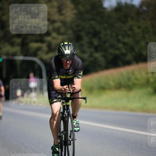 01.09.2024 - 17. Tribühne Triathlon H.Heesch http://msf.ph/oto/6948268 01.09.2024 12:01:18 Radfahren 500, 516, 537, 571 meine-sportfotos.de